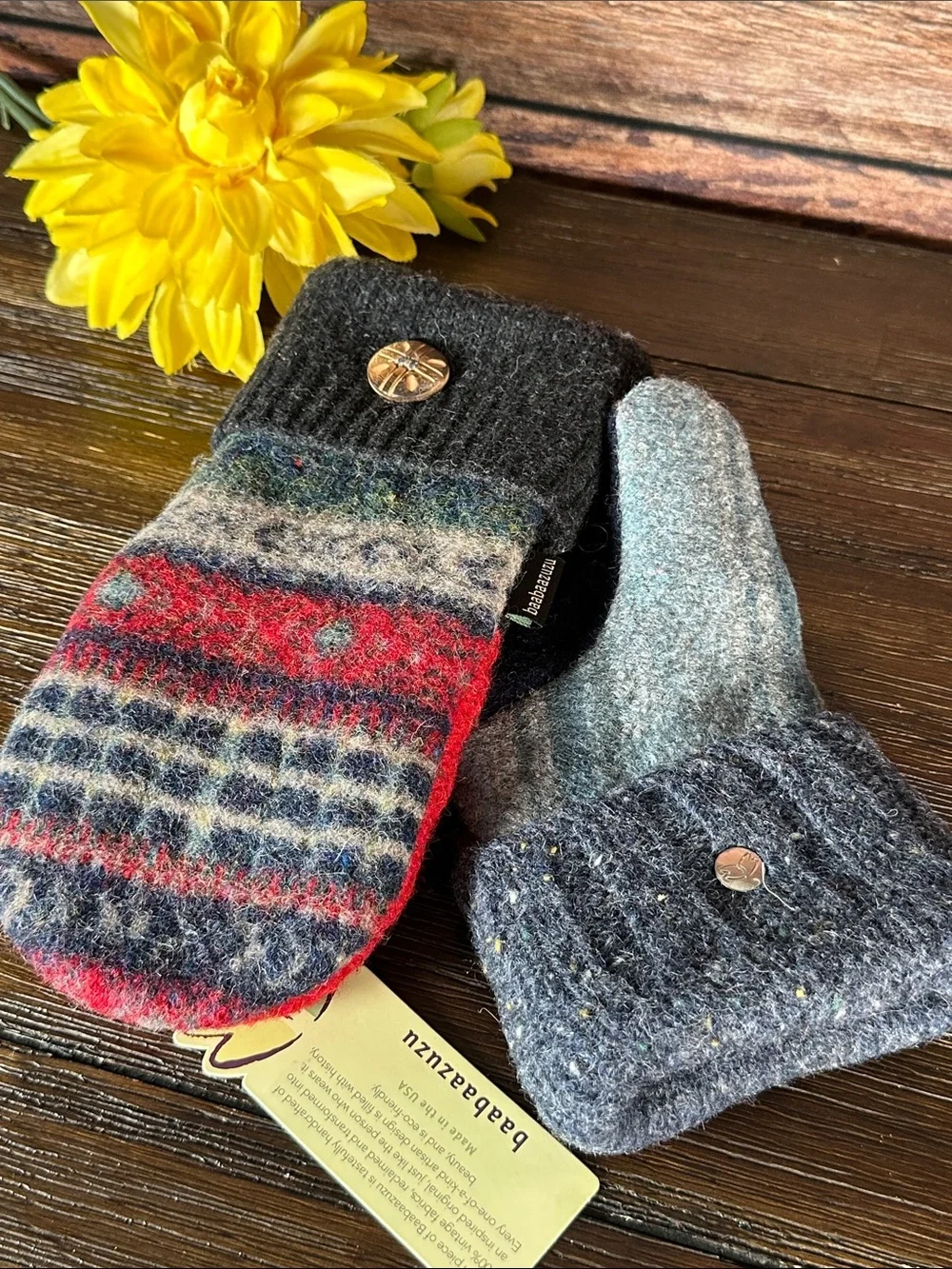 Baabaazuzu Plaid Button Cuff Mittens - Red & Gray reverse color Pattern